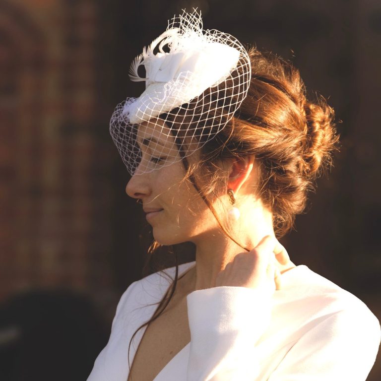 Die Gründerin der Classique Brautboutique. Die Classique Brautboutique ist ein Inhaber geführtes Unternehmen in Kiel. Die Gründerin der Classique Brautboutique. Die Classique Brautboutique ist ein Inhaber geführtes Unternehmen in Kiel.